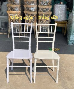 Ghế Tiffany Nhựa Bóng Nguyên Khối 04 Thanh Giằng Xcom 3 ghế tiffany nhựa màu trắng