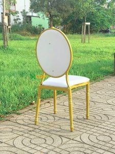 Ghế louis sự kiện sở hữu nét đẹp giao thoa tân cổ điển châu Âu