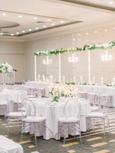 ghế trong suốt nhập khẩu