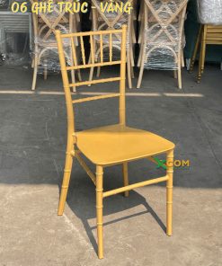 ghế nhựa màu vàng dồng