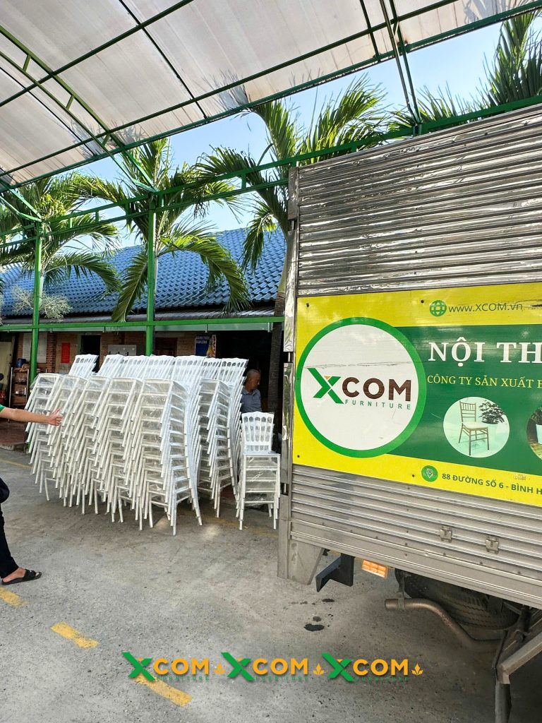 Ghế Nhựa Hay Ghế Sắt? Mẹo Chọn Đúng Giữa 2 Loại Ghế 2 Ghế nhựa hay ghế sắt – nên chọn loại nào cho sự kiện?